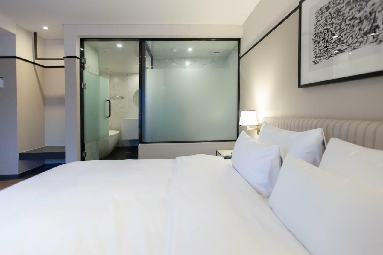 Brown-Dot Hotel Hadan Busan Ngoại thất bức ảnh