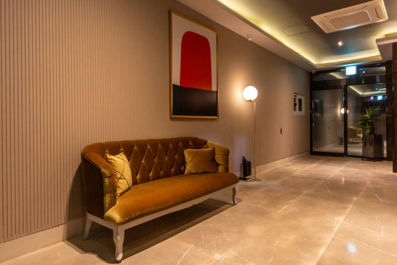 Brown-Dot Hotel Hadan Busan Ngoại thất bức ảnh